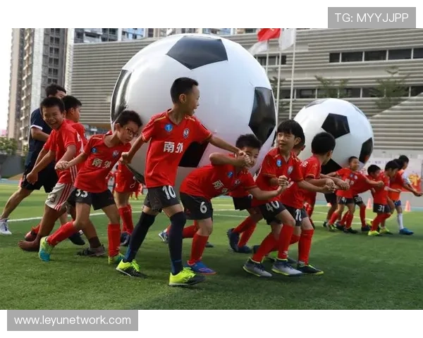 以足球教育改革试点为引领推动学校体育教学模式创新与素质教育融合发展 以足球教育改革试点为引领推动学校体育教学模式创新与素质教育融合发展